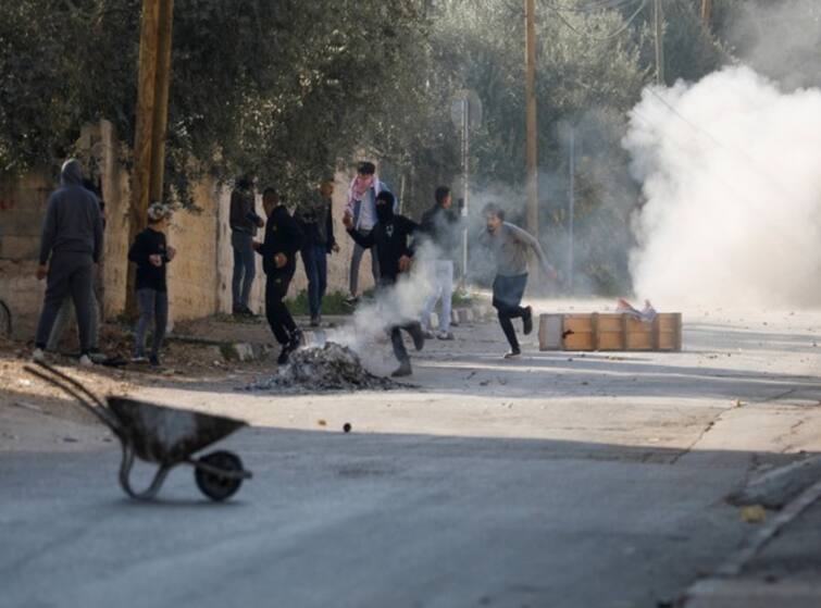 Israel Palestine Fight Again Takes Off Killing 11 And Injuring More Than 100 At West Bank World News:দিনেদুপুরে ওয়েস্ট ব্যাঙ্কে হামলা ইজরায়েলের, নিহত ১১ প্যালেস্তিনীয়
