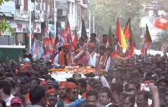 Pune Bypoll election : आरंभ है प्रचंड! कसब्यात देवेंद्र फडणवीसांचा भव्य रोड शो; हेमंत रासनेंसाठी शेकडो कसबेकर रत्यावर