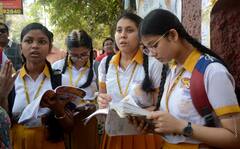 Madhyamik Examination 2023: কড়া নজরদারি-কন্ট্রোল রুমে মাধ্যমিকের প্রথম দিন কার্যত নির্বিঘ্নেই