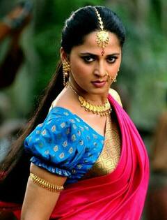 Anushka Shetty: ਬਾਹੂਬਲੀ ਅਦਾਕਾਰਾ ਅਨੁਸ਼ਕਾ ਸ਼ੈੱਟੀ ਦੀ ਬਦਲ ਗਈ ਪੂਰੀ ਲੁੱਕ, ਪਛਾਨਣਾ ਹੋਇਆ ਮੁਸ਼ਕਲ, ਲੋਕਾਂ ਨੇ ਭਾਰ ਘਟਾਉਣ ਦੀ ਦਿੱਤੀ ਸਲਾਹ