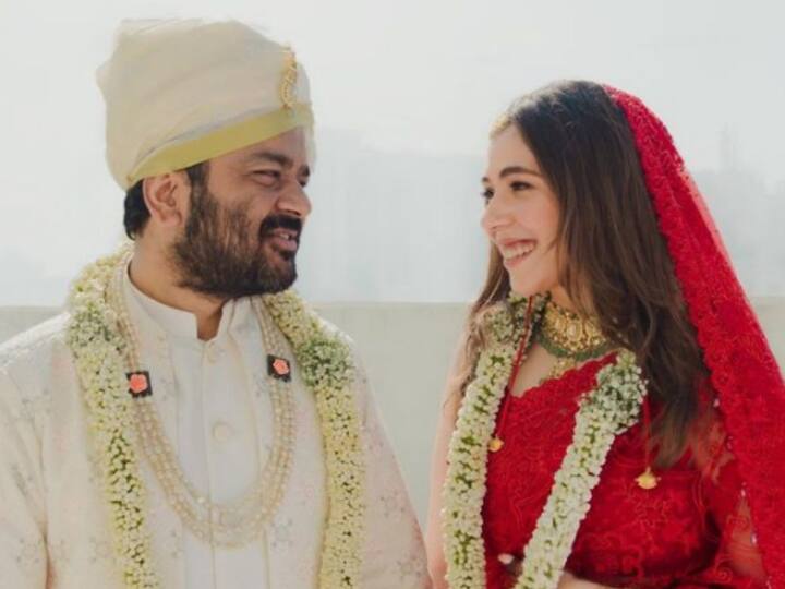 पिचर्स, ट्रिपलिंग्स आणि 'फोर मोर शॉट्स प्लीज' या वेब सीरिजमध्ये मानवीनं काम केलं.