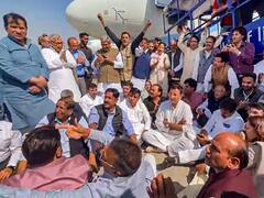 'मोदी सरकार गुंडों की तरह काम कर रही है', पवन खेड़ा की गिरफ्तारी पर फूटा कांग्रेस का गुस्सा, गहलोत बोले- ये BJP की बौखलाहट है