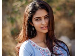 మన్మథుడి సరసన మిస్ ఇండియా మానస!