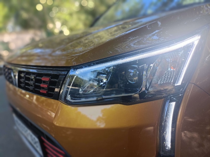 Mahindra XUV300 TurboSport Review — A Fast Manual Compact SUV