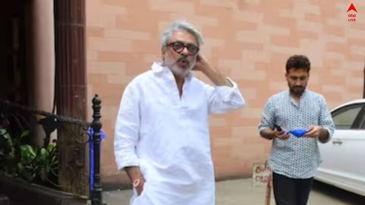 দেখতে দেখতে ২০২৩ সালে তিনি হলেন এবার সিনিয়র সিটিজেন। আজ্ঞে হ্যাঁ এবার ৬০ ঘরে নাম লেখালেন তিনিও।