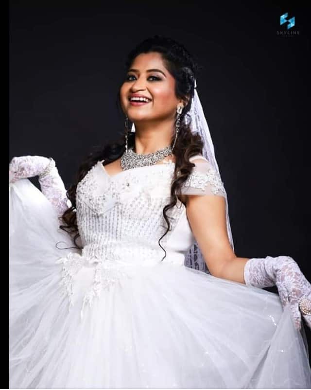 ৮-১০ বছর আগে গোপাল দলপতি গিয়েছিলেন হৈমন্তীর হাওড়ার বাড়িতে।  স্বীকারোক্তি হৈমন্তী গঙ্গোপাধ্যায়ের মায়ের