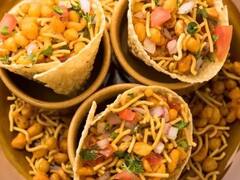 Papad Cone Chaat: अदरक वाली चाय के साथ एक बार जरूर ट्राई करें पापड़ कोन चाट