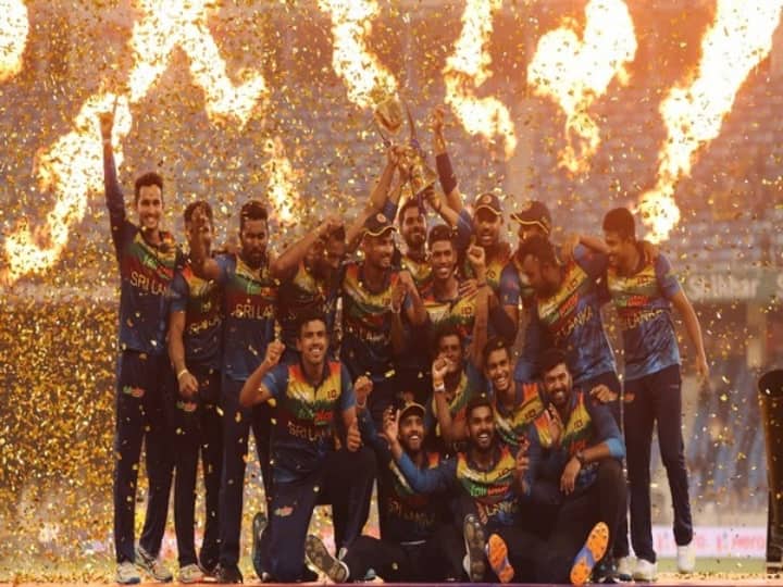 Sri Lanka cricket board earned 6.3 Billion rupees in 2022 board break record know details Sri Lanka Cricket: श्रीलंकाई क्रिकेट बोर्ड ने रिकॉर्ड तोड़ कमाई कर बनाया कीर्तिमान, जानें कितनी हुई कुल इनकम