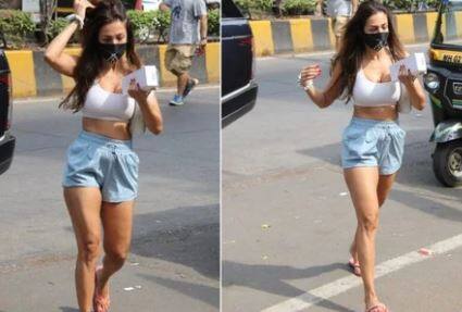 બોલીવૂડ અભિનેત્રી મલાઈકા અરોરા પોતાની ફિટનેસને લઈ બોલીવૂડમાં જાણીતી છે. અભિનેત્રી યંગ એક્ટ્રેસને પણ ફિટનેસમાં મ્હાત આપે છે. હાલ મલાઈકાનો જિમ લૂક વાયરલ થયો છે.