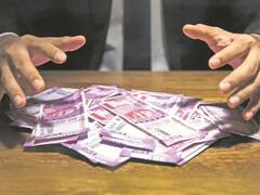 शिक्षक आणि अधिकारी असलेल्या बहिण-भावाने नोकऱ्यांचे आमिष दाखवून 45 जणांना घातला 5 कोटींचा गंडा