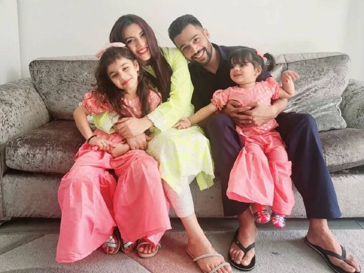 मोहम्मद आमिर को साल 2010 में मैच फिक्सिंग के बाद 6 महीने की सजा हुई थी. जेल में अपनी सजा काटने के दौरान ही आमिर को अपनी ही पैरवी करने वाली वकील से प्यार हो गया था. बहरहाल, दोनों ने निकाह कर लिया. (फोटो क्रेडिट- सोशल मीडिया)