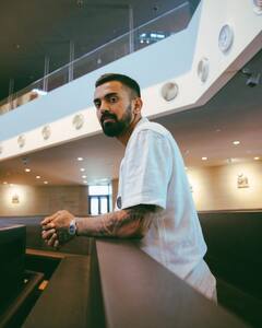 Photo: भारतीय टीम के इन खिलाड़ियों के पास है सरकारी नौकरी, केएल राहुल से लेकर चहल तक का नाम शामिल