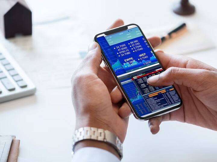 कैसे खुलवाए डीमैट अकाउंट? जानें इसके लिए अप्लाई करने का आसान प्रोसेस कैसे खुलवाए डीमैट अकाउंट? जानें इसके लिए अप्लाई करने का आसान प्रोसेस