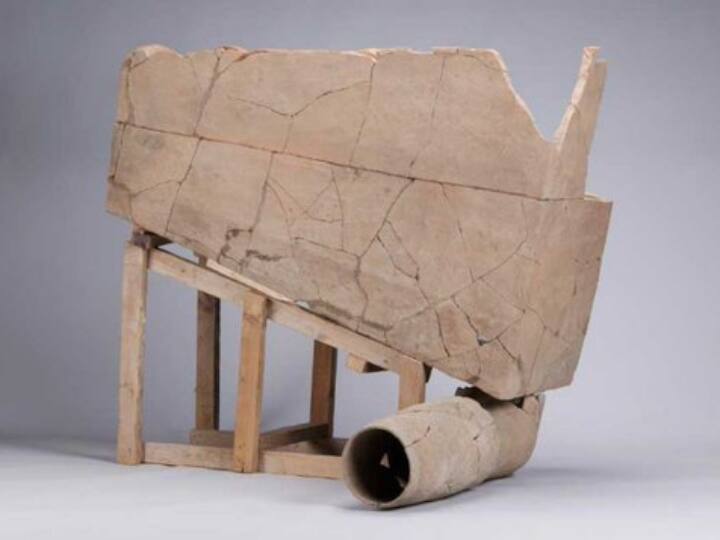 Archaeological find World oldest flush toilet find in Xi'an China China Oldest Toilet: चीन में मिला 2400 साल पुराना फ्लश टॉयलेट, रिसर्चर्स का ऐसा था रिएक्शन