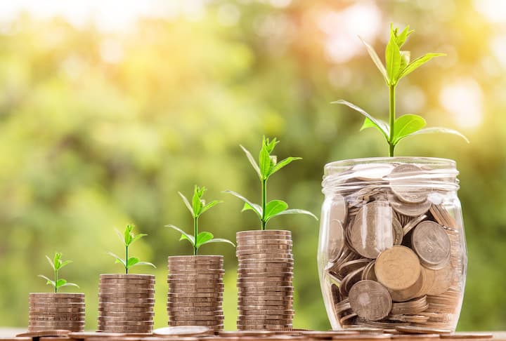 Home Buying Plan: নিচের চার্ট থেকে এটি বুঝুন হোম লোন (টাকা )সুদের হার (%) মেয়াদ (বছর) ইএমআই (প্রতি মাসে) 35 লাখ 8.65  20 30,707 38 লক্ষ 8.65  25 30,984 40 লক্ষ 8.65  30 31,183