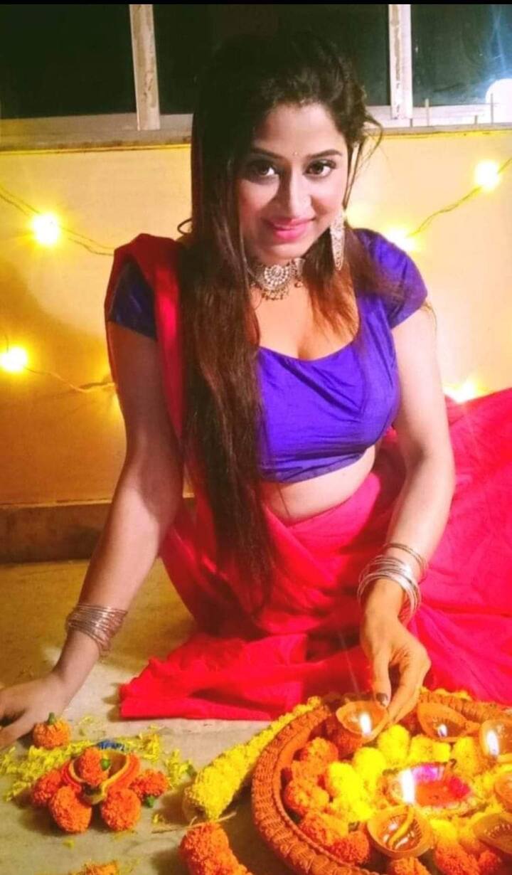 হৈমন্তীর অফিসের খোঁজ পেল এবিপি আনন্দ। বিবাদী বাগ এলাকার একটি বিল্ডিংয়ের ৫ তলায় ৪১২ নম্বর রুমে হৈমন্তী অ্য়াগ্রো প্রডাক্ট প্রাইভেট লিমিটেডের অফিস।