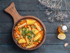 Macaroni Pasta Soup Recipe: ब्रेकफास्ट या लंच के लिए तैयार करें 'मैकरोनी पास्ता सूप', बच्चों को खूब आएगा पसंद