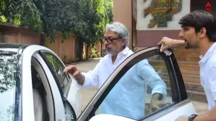 তেইশ সালেও আচ্ছা আচ্ছা পরিচালককে টেক্কা দেন সঞ্জয় লীলা বনশালী। আজ তাঁর জন্মদিনে সোশ্যালে শুভেচ্ছার বন্যা।