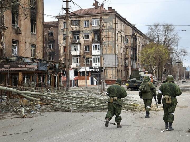 जंग के एक साल बाद रूस अभी भी यूक्रेन के कुछ हिस्सों में अपना कब्जा बनाए हुए है, जिसकी वजह से जंग अभी भी जारी है.