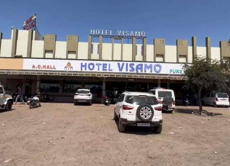 The youth committed suicide in the Visamo Hotel room near Halvad SUICIDE: મોરબીની આ જાણીતી હોટેલમાં યુવકે કરી લીધી આત્મહત્યા, રાત્રે રુમ બુક કરાવ્યો અને સવારે લાશ મળી
