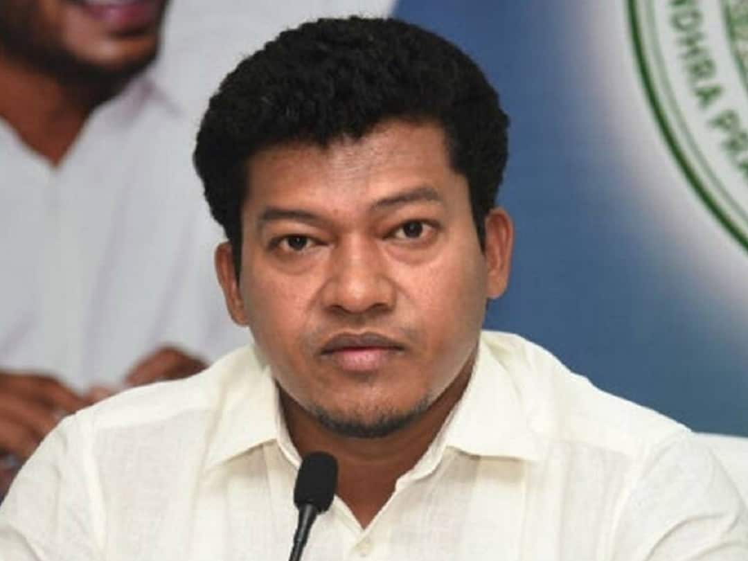 YSRCP Vs TDP Minister Seediri Appalaraju Fires on Pattabhi And Chandrababu on Gannavaram Incident పట్టాభి ఇష్టానుసారం మాట్లాడితే బట్టలు ఊడదీసి తంతాం, మంత్రి సీదిరి అప్పలరాజు వివాదాస్పద వ్యాఖ్యలు