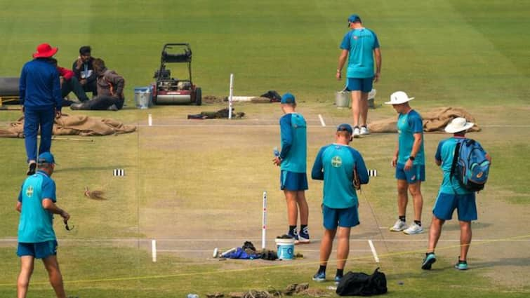 Border-Gavaskar Trophy: Australia team practices at New Delhi ahead of departing for 3rd Test Border-Gavaskar Trophy: তৃতীয় টেস্টের আগে নয়াদিল্লিতেই অনুশীলন সারছে অস্ট্রেলিয়ান দল?