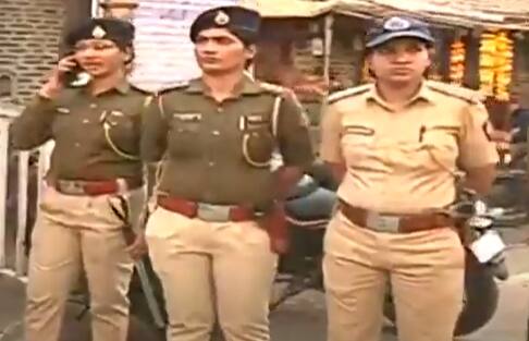 त्यामुळे ते आज उपोषणाला बसले आहे.