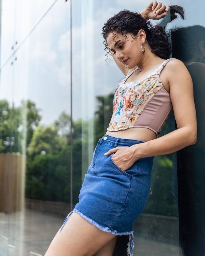 मालूम हो कि आने वाले समय में तापसी पन्नू फिल्म 'हसीन दिलरुबा 2' में नजर आएंगी.