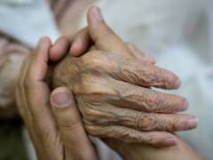 लंबे समय से हो रहा है घुटने या पीठ में दर्द? ध्यान रखें...कहीं आपकी याददाश्त पर ना डाल दे असर