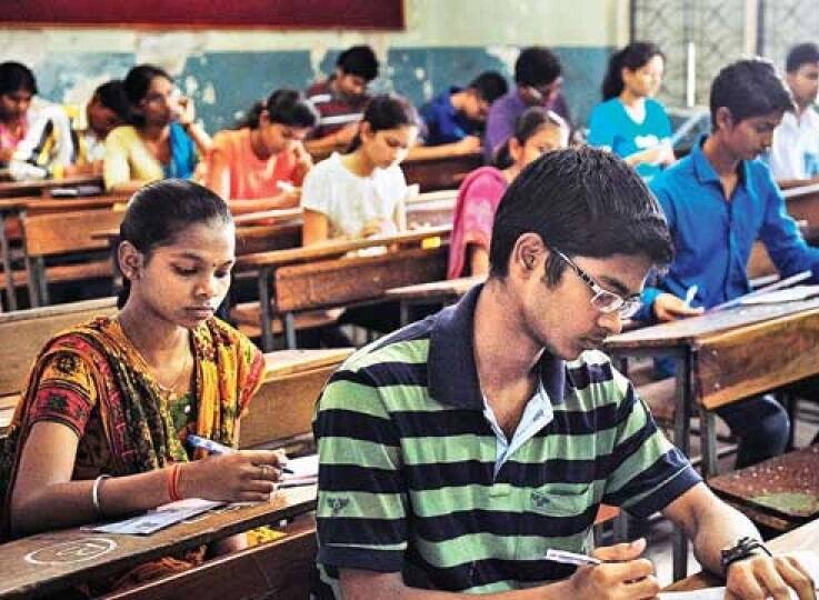 Hall ticket for Class 11, 12 private candidates from Feb. 28 know in Detail Hall Ticket Private : 11, 12ஆம் வகுப்பு தனித் தேர்வர்களுக்கு பிப்.28 முதல் ஹால்டிக்கெட்; விவரம்
