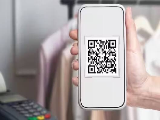 ਜੇਕਰ ਤੁਹਾਡਾ ਪੈਸਾ ਕਿਸੇ ਗਲਤ ਖਾਤੇ ਵਿੱਚ ਟਰਾਂਸਫਰ ਕੀਤਾ ਗਿਆ ਹੈ, ਤਾਂ ਧਿਆਨ ਵਿੱਚ ਰੱਖੋ ਕਿ ਤੁਹਾਨੂੰ ਤੁਰੰਤ ਅਜਿਹੇ ਭੁਗਤਾਨ ਦਾ ਸਕ੍ਰੀਨਸ਼ੌਟ ਲੈਣਾ ਚਾਹੀਦਾ ਹੈ। ਇਸ ਨਾਲ ਤੁਹਾਡੀ ਸ਼ਿਕਾਇਤ ਦਰਜ ਕਰਵਾਉਣਾ ਤੁਹਾਡੇ ਲਈ ਆਸਾਨ ਹੋ ਜਾਵੇਗਾ। ਇਸ ਦੇ ਨਾਲ ਹੀ ਪੇਮੈਂਟ ਮੈਸੇਜ ਅਤੇ ਆਈਡੀ ਡਿਟੇਲ ਨੂੰ ਵੀ ਸੁਰੱਖਿਅਤ ਰੱਖੋ।