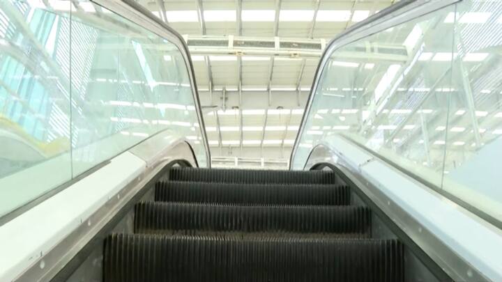 रैपिड रेल में मेरठ से दिल्ली मरीजों को लाने ले जाने की सुविधा भी दी गई है जिसमें मेरठ से दिल्ली लाने में मरीजों को जो समय लगता था वो भी ज़्यादा था साथ में एम्बुलेंस का किराया भी ज़्यादा है ऐसे में रैपिड रेल में मरीजों के लिए स्ट्रेचर और व्हील चेयर की सुविधा होगी