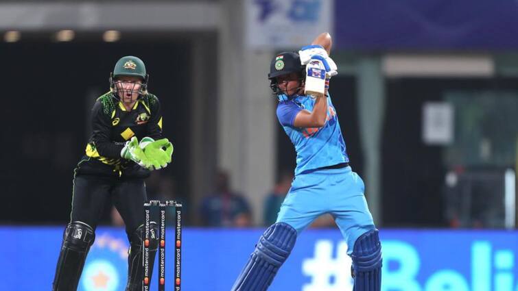 Harmanpreet Kaur vows to comeback stronger after Women's T20 World Cup exit Harmanpreet Kaur: আরও শক্তিশালী হয়ে ফিরে আসব, বিশ্বকাপের স্বপ্নভঙ্গের পর অঙ্গীকার হরমনপ্রীতের