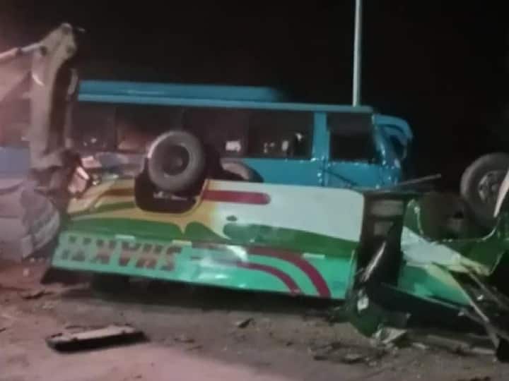 MP Sidhi Accident: अमित शाह की रैली से लौट रहीं तीन बसों को ट्रक ने मारी टक्कर, 8 लोगों की मौत, 50 घायल