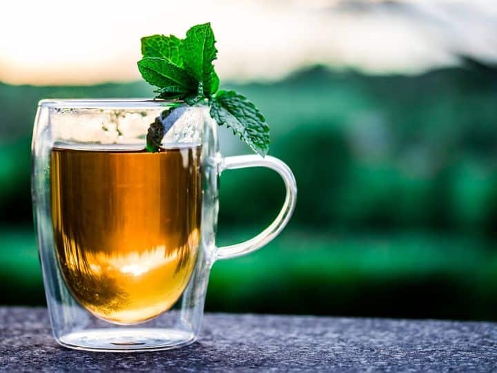 Pudina Ki Chai Digestion To Weight Loss Peppermint Tea Has Many Health Benefits Peppermint Tea: वेट लॉस में मददगार साबित हो सकती है 'पुदीने की चाय', इसको पीने के हैं कई फायदे