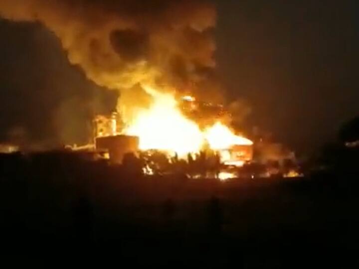 महाराष्ट्र में शुगर मिल का बॉयलर फटने से बड़ा हादसा, चार टैंकों में धमाका, कई मजदूर जख्मी