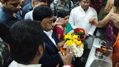 Narayan Rane : नारायण राणे कोल्हापूर दौऱ्यावर; करवीर निवासिनी अंबाबाईचे सपत्नीक घेतले दर्शन