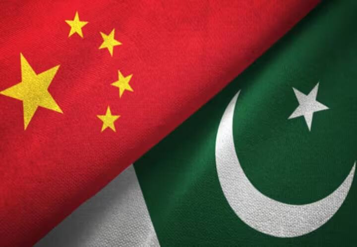 Pakistan Crisis: china xi jinping gave 700 million dollar to pakistan economy crisis to shehbaz sharif Pakistan Crisis: ડુબતા પાકિસ્તાનને મળ્યો ચીનનો સહારો, ડ્રેગને આપી 70 કરોડની અમેરિકન ડૉલરની મદદ