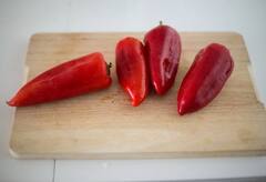 Red chilli : नंदुरबार बाजार समितीत लाल मिरचीची मोठ्या प्रमाणात खरेदी