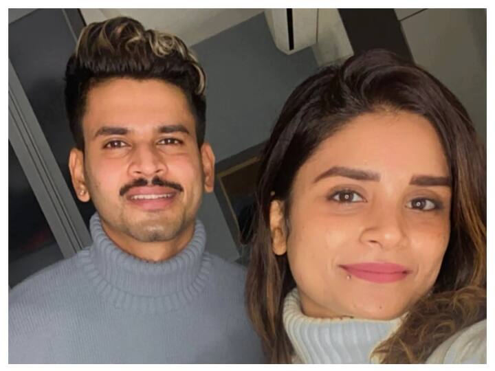 श्रेयस अय्यर ने अपनी बहन के साथ किया एक ट्रेंडिंग गाने TUM-TUM पर डांस, सोशल मीडिया पर मची धूम श्रेयस अय्यर ने अपनी बहन के साथ किया एक ट्रेंडिंग गाने TUM-TUM पर डांस, सोशल मीडिया पर मची धूम