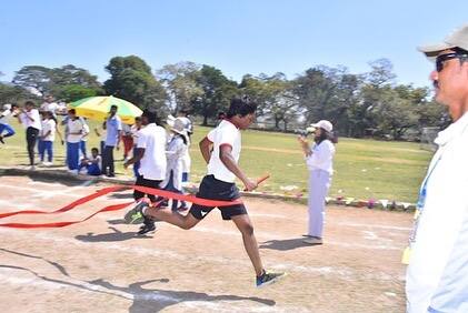 இவருக்கு யாத்ரா மற்றும் லிங்கா என இரண்டு மகன்கள் உள்ளனர்