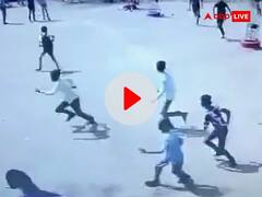 छतरपुर: नकाबपोश गुंडों ने स्कूल में घुसकर टीचर-छात्र दोनों की कर दी पिटाई, दहशत से मची भगदड़, वीडियो वायरल