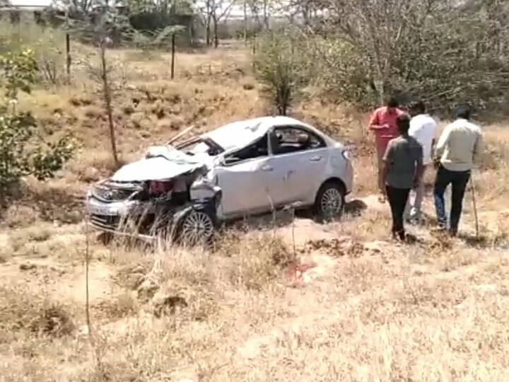 Karur: Husband and wife killed in road accident near Mettupatti division TNN கரூர்: மேட்டுப்பட்டி பிரிவு அருகே சாலை விபத்தில் கணவன், மனைவி உயிரிழப்பு