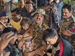 Watch: 30 फीट गहरे बोरबेल में गिरी 3 साल की बच्ची जिंदा बाहर निकली, खुशी में परिवार ने लगाए जयकारे