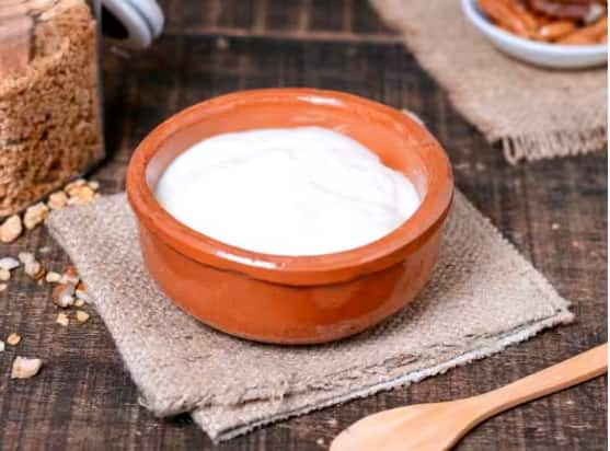 curd-sugar-disadvantages-eating-dahi-chini-daily-can-cause-several-health-problems ਰੋਜ਼ਾਨਾ ਖਾਂਧੇ ਹੋ 'ਦਹੀ-ਚੀਨੀ'? ਤਾਂ ਤੁਰੰਤ ਬਦਲ ਲਓ ਇਹ ਆਦਤ, ਨਹੀਂ ਤਾਂ ਇਨ੍ਹਾਂ ਖਤਰਨਾਕ ਬਿਮਾਰੀਆਂ ਨਾਲ ਹੋ ਜਾਵੇਗੀ ਦੋਸਤੀ