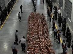 एल सल्वाडोर में गैंगस्टर्स के खिलाफ अभियान, कैदियों को रखने के लिए जगह पड़ गई कम, देखकर हो जाएंगे हैरान