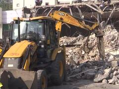 दिल्ली: ITO फुटपाथ पर बने मंदिर-मस्जिद को PWD ने तोड़ा, हाई कोर्ट ने दिए थे आदेश