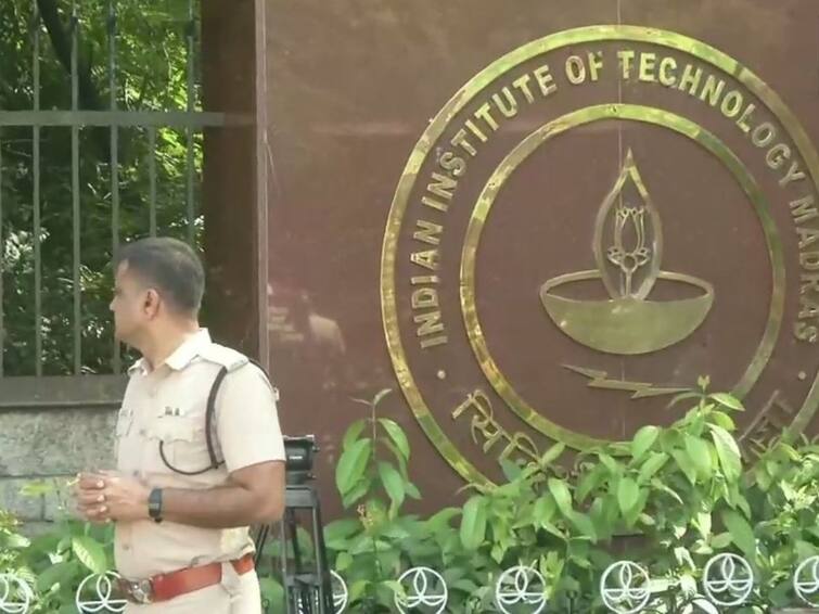 IIT Madras To Establish Rs 100-Cr Innovation And Entrepreneurship Fund To Support Start-Ups