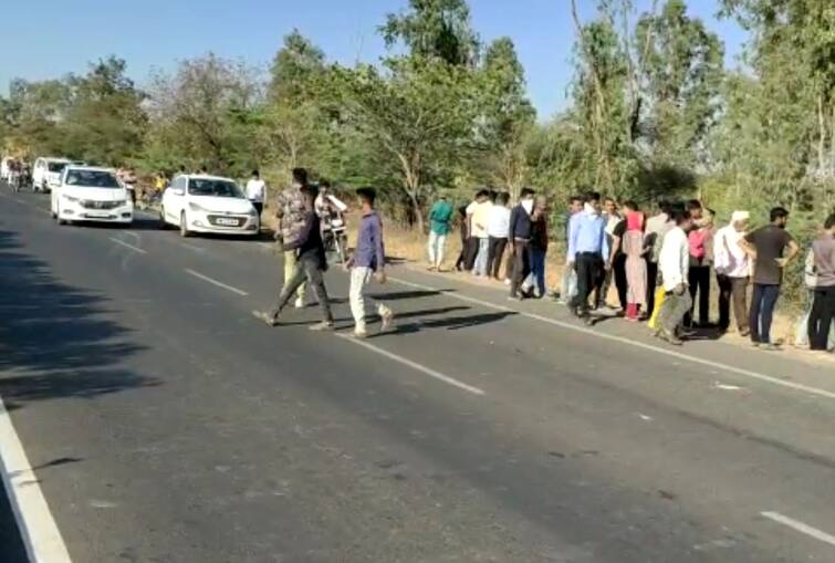 Accident on Shehra-Godhra highway, one person Dead Panchmahal: શહેરા-ગોધરા હાઈવે કાર ચાલકે કાબુ ગુમાવતા અકસ્માત, એકનું ઘટના સ્થળે જ મોત