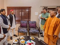 'सदन में धुआं-धुआं...अब साथ खाया खाना', जानें- अखिलेश-योगी की इस तस्वीर के क्या हैं मायने?